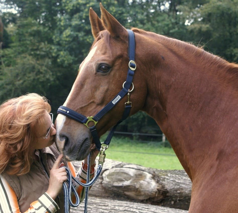 Anja Hilgers mit Pferd